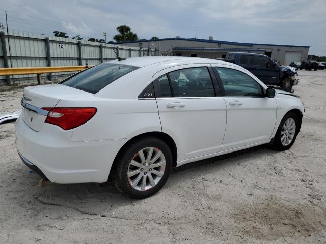Photo 3 from auction – 2014 CHRYSLER 200 TOURIN with VIN 1C3CCBBG2EN115370