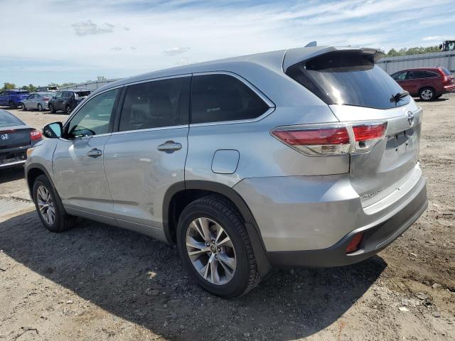 Photo 2 from auction – 2016 TOYOTA HIGHLANDER with VIN 5TDBKRFH1GS327101