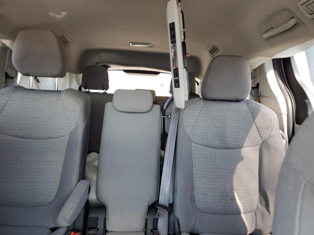 Photo 10 from auction – 2021 TOYOTA SIENNA LE with VIN 5TDKRKEC0MS042376