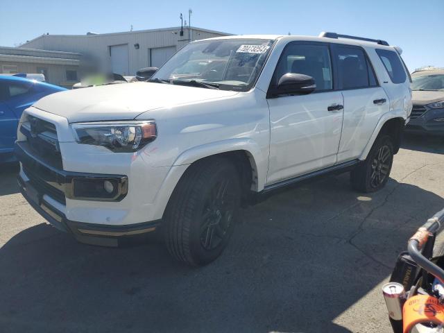 TOYOTA 4RUNNER SR 2020 with VIN JTEBU5JR8L5794868 - Photo from auction