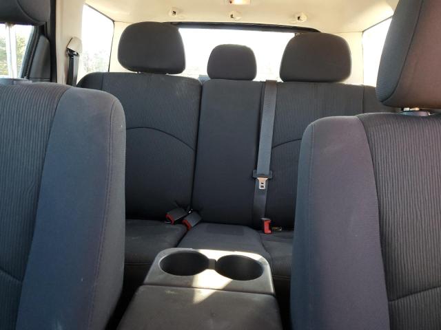 Photo 10 from auction – 2011 MAZDA TRIBUTE I with VIN 4F2CY0C73BKM02889