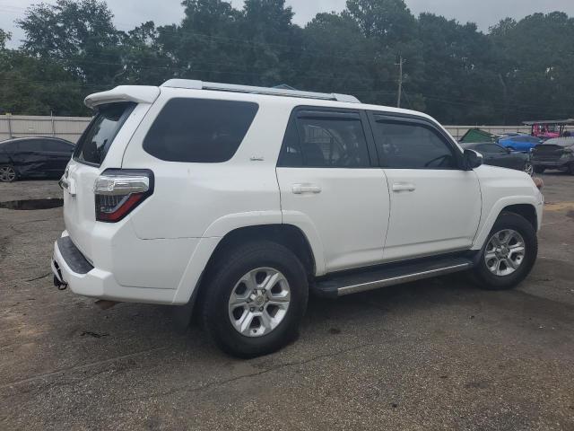 Photo 3 from auction – 2014 TOYOTA 4RUNNER SR with VIN JTEZU5JRXE5071024