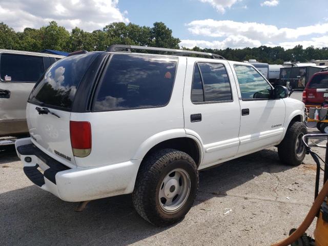 Photo 3 from auction – 2003 CHEVROLET BLAZER with VIN 1GNDT13X13K179026