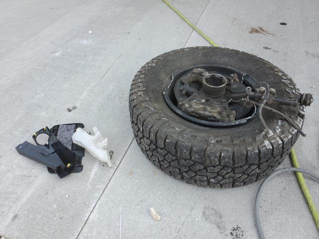 Photo 13 from auction – 2020 TOYOTA 4RUNNER SR with VIN JTEBU5JR2L5770615