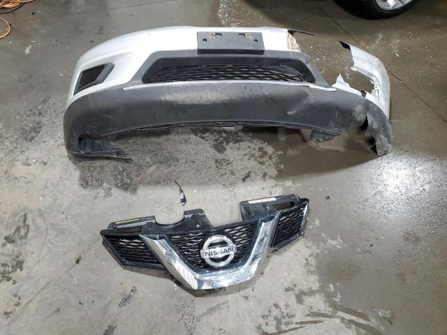 Photo 13 from auction – 2015 NISSAN ROGUE S with VIN KNMAT2MV4FP591527