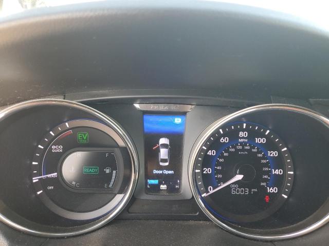 Photo 9 from auction – 2012 HYUNDAI SONATA HYB with VIN KMHEC4A44CA033437