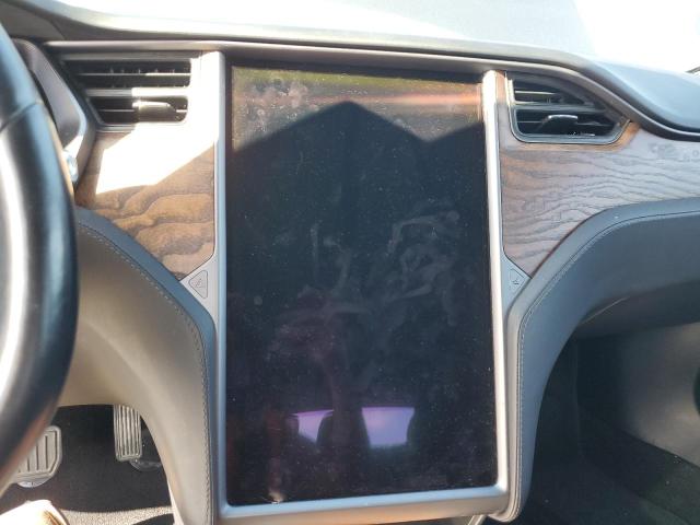 Photo 9 from auction – 2018 TESLA MODEL S with VIN 5YJSA1E28JF297818