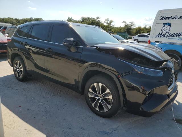 Photo 4 from auction – 2022 TOYOTA HIGHLANDER with VIN 5TDHZRAH0NS098369