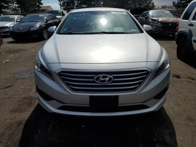 Photo 5 from auction – 2016 HYUNDAI SONATA SE with VIN 5NPE24AF7GH304398
