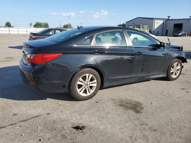 Photo 3 from auction – 2014 HYUNDAI SONATA GLS with VIN 5NPEB4AC6EH852055