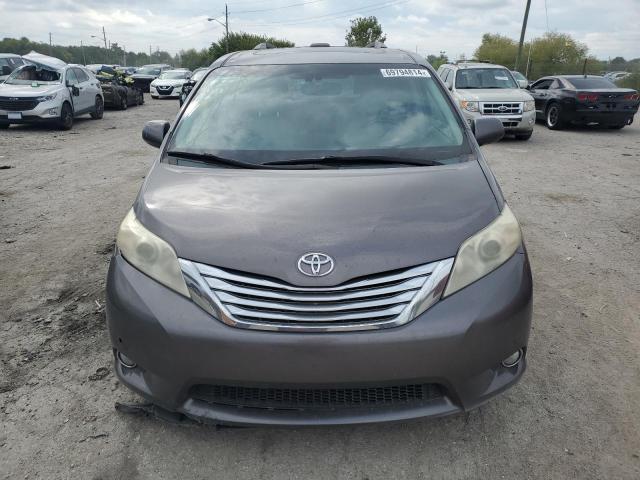 Photo 5 from auction – 2011 TOYOTA SIENNA XLE with VIN 5TDYK3DC6BS036410