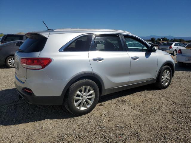 Photo 3 from auction – 2017 KIA SORENTO LX with VIN 5XYPGDA53HG229600