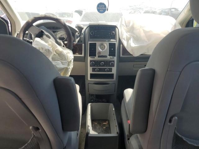 Photo 8 from auction – 2010 CHRYSLER TOWN & COU with VIN 2A4RR5D10AR249350