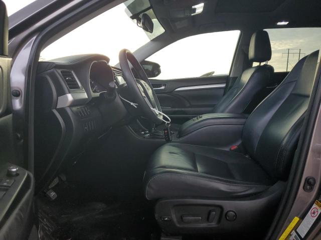 Photo 7 from auction – 2016 TOYOTA HIGHLANDER with VIN 5TDKKRFHXGS132663