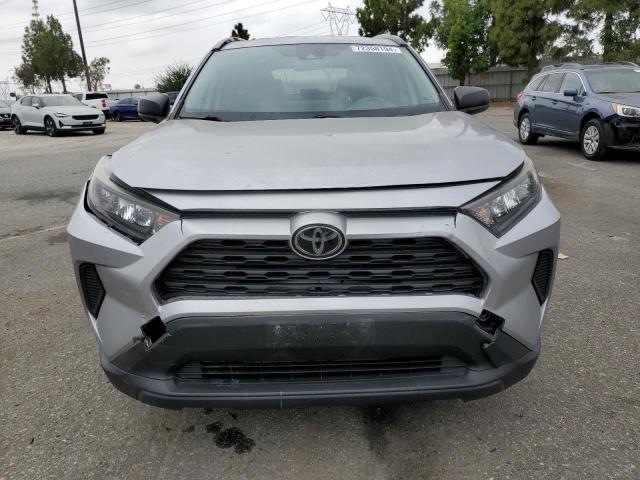 Photo 5 from auction – 2019 TOYOTA RAV4 LE with VIN JTMH1RFV4KJ009059