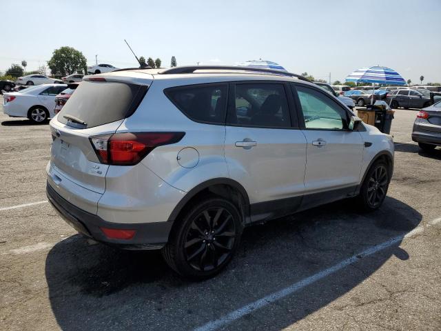 Photo 3 from auction – 2019 FORD ESCAPE SE with VIN 1FMCU9GD3KUB08554