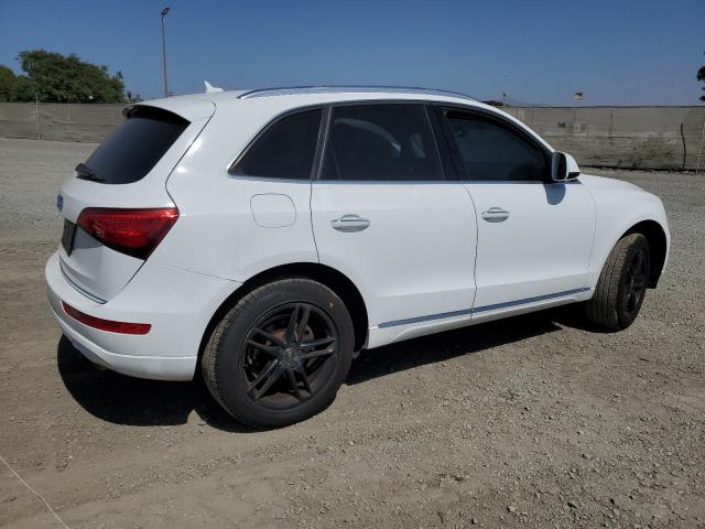 Photo 3 from auction – 2016 AUDI Q5 PREMIUM with VIN WA1C2AFP4GA080340