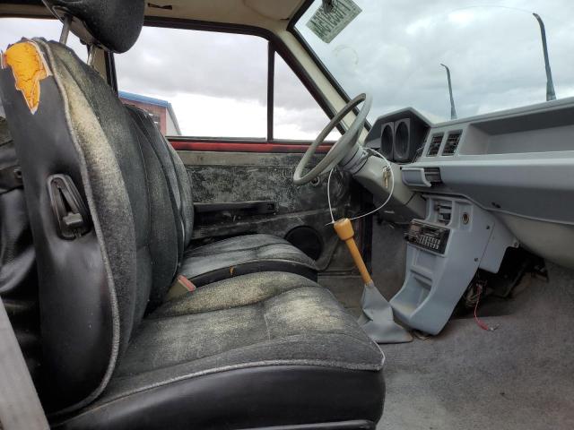 Photo 10 from auction – 1988 YUGO GVX with VIN VX1BC1511JK430814