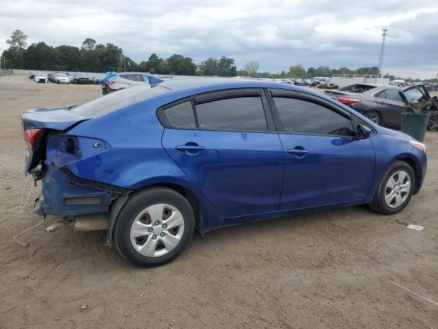 Photo 3 from auction – 2017 KIA FORTE LX with VIN 3KPFK4A76HE153315