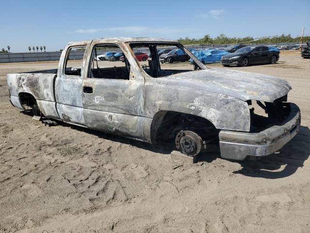 Photo 4 from auction – 2003 CHEVROLET SLVRD 1500 with VIN 2GCEC19V731251169