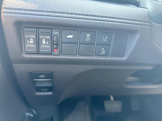 Photo 15 from auction – 2018 HONDA ODYSSEY EX with VIN 5FNRL6H71JB072556