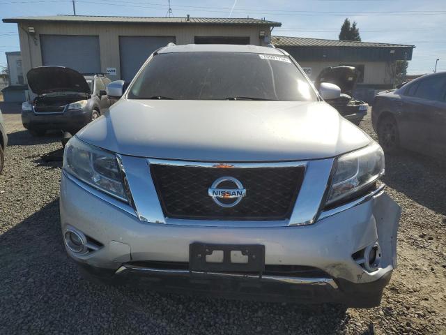 Photo 5 from auction – 2013 NISSAN PATHFINDER with VIN 5N1AR2MM9DC616279