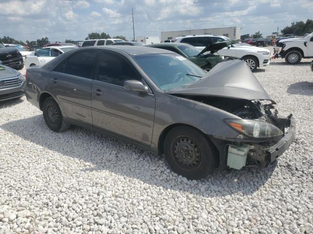 Photo 4 from auction – 2004 TOYOTA CAMRY LE with VIN 4T1BE32K94U935554