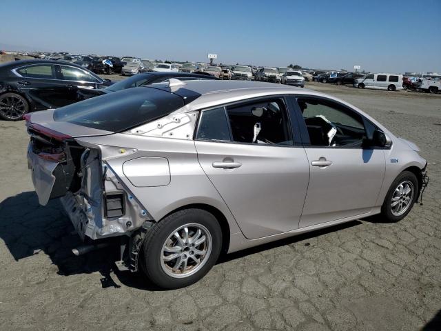 Photo 3 from auction – 2018 TOYOTA PRIUS PRIM with VIN JTDKARFP5J3095203