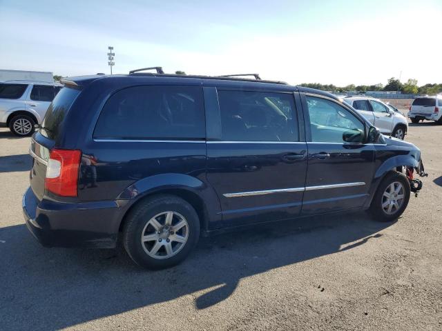 Photo 3 from auction – 2012 CHRYSLER TOWN & COU with VIN 2C4RC1BG7CR368152