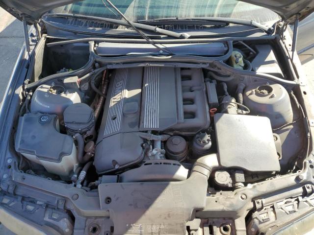 Photo 11 from auction – 2002 BMW 325 I with VIN WBAEV33462KL74494