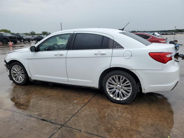 Photo 2 from auction – 2013 CHRYSLER 200 TOURIN with VIN 1C3CCBBB0DN694250
