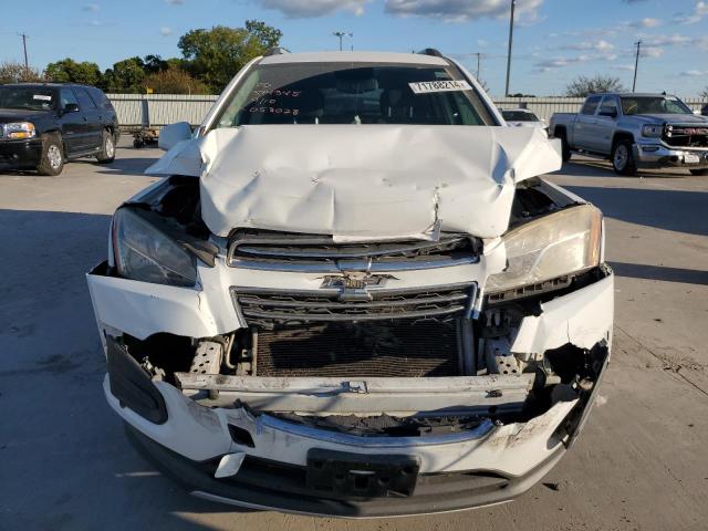 Photo 5 from auction – 2015 CHEVROLET TRAX 1LT with VIN KL7CJLSB7FB058028