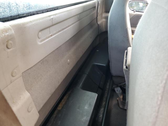 Photo 10 from auction – 2000 FORD F150 with VIN 1FTRF17W5YNC02028