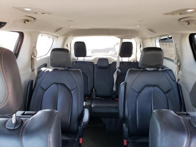 Photo 10 from auction – 2017 CHRYSLER PACIFICA T with VIN 2C4RC1EG8HR570629