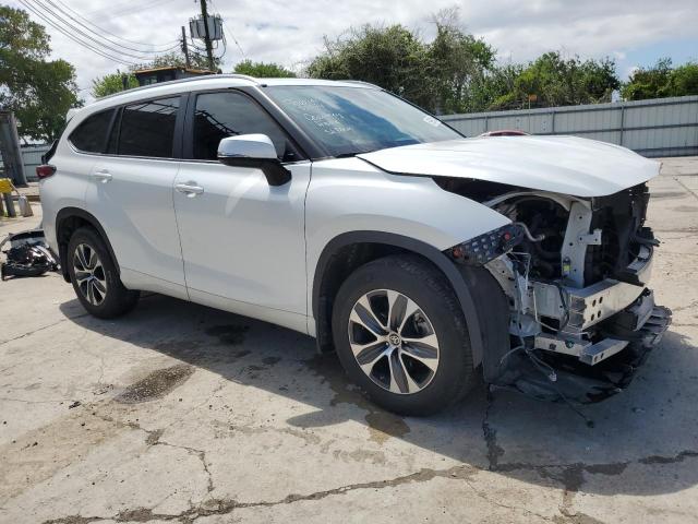 Photo 4 from auction – 2023 TOYOTA HIGHLANDER with VIN 5TDKDRAH1PS000652