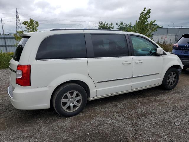 Photo 3 from auction – 2013 CHRYSLER TOWN & COU with VIN 2C4RC1BG4DR577916