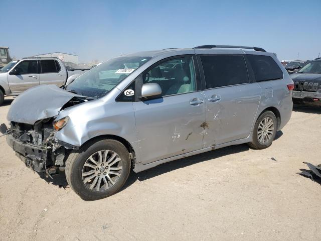 TOYOTA SIENNA XLE 2018 with VIN 5TDYZ3DC2JS920595 - Photo from auction