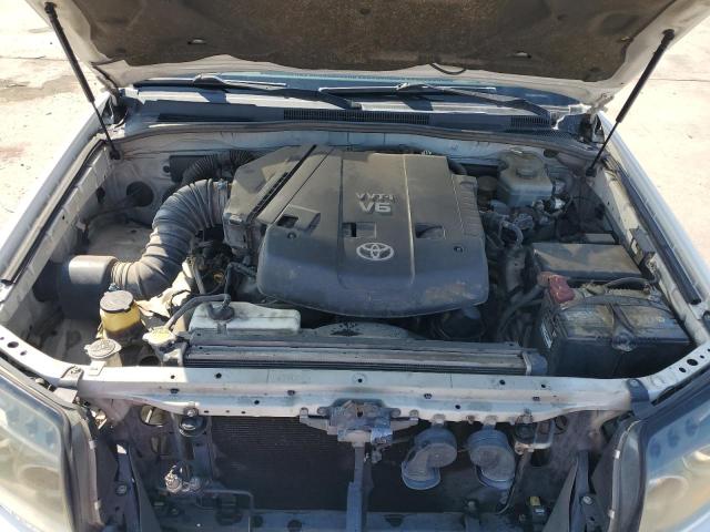Photo 12 from auction – 2004 TOYOTA 4RUNNER SR with VIN JTEZU14R848015679