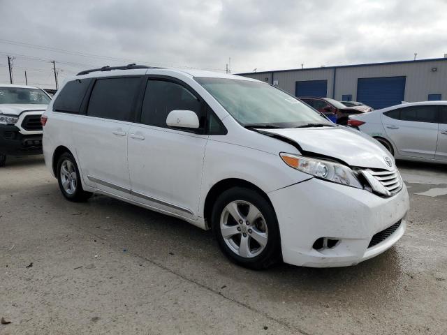 Photo 4 from auction – 2015 TOYOTA SIENNA LE with VIN 5TDKK3DC8FS664657