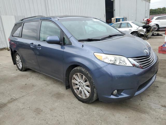 Photo 4 from auction – 2013 TOYOTA SIENNA XLE with VIN 5TDDK3DC9DS060041