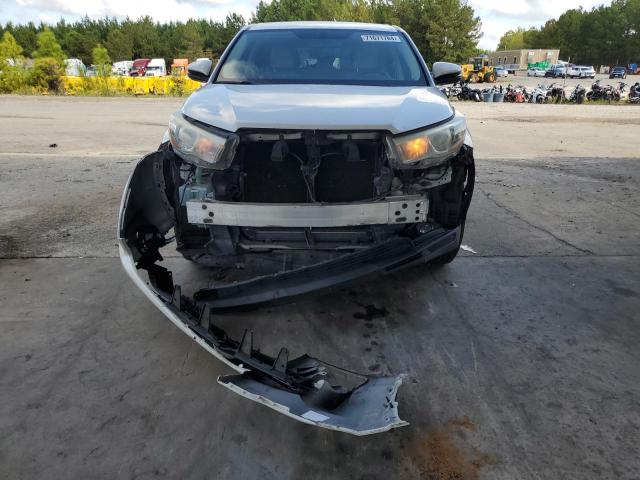 Photo 5 from auction – 2015 TOYOTA HIGHLANDER with VIN 5TDBKRFH9FS147640