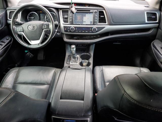 Фото 8 с аукциона – 2017 TOYOTA HIGHLANDER с VIN 5TDKZRFH5HS194971