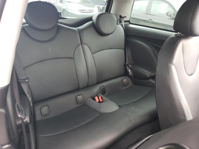 Photo 10 from auction – 2010 MINI COOPER with VIN WMWMF3C58ATZ64741
