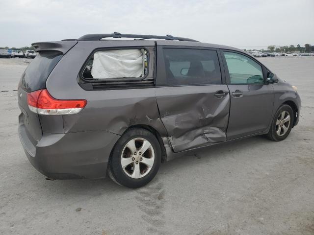 Photo 3 from auction – 2012 TOYOTA SIENNA BAS with VIN 5TDKA3DC6CS011419