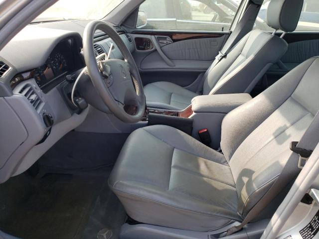 Photo 7 from auction – 2000 MERCEDES-BENZ E 320 with VIN WDBJF65JXYB142782