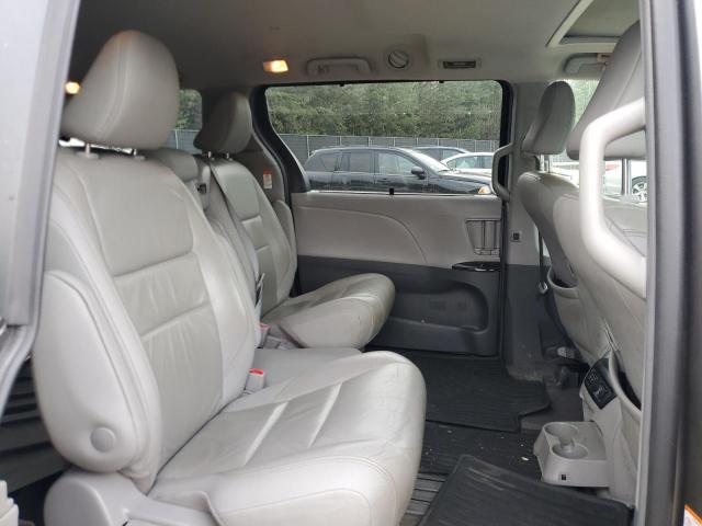 Photo 11 from auction – 2018 TOYOTA SIENNA XLE with VIN 5TDYZ3DC0JS935094