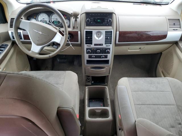 Photo 8 from auction – 2010 CHRYSLER TOWN & COU with VIN 2A4RR5D16AR266752