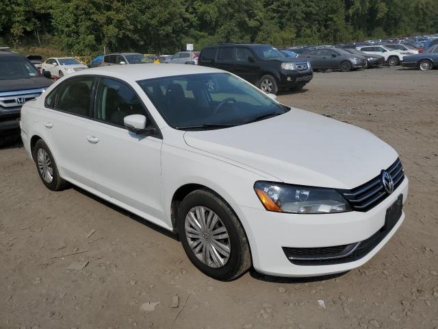 Photo 4 from auction – 2014 VOLKSWAGEN PASSAT S with VIN 1VWAP7A3XEC009633