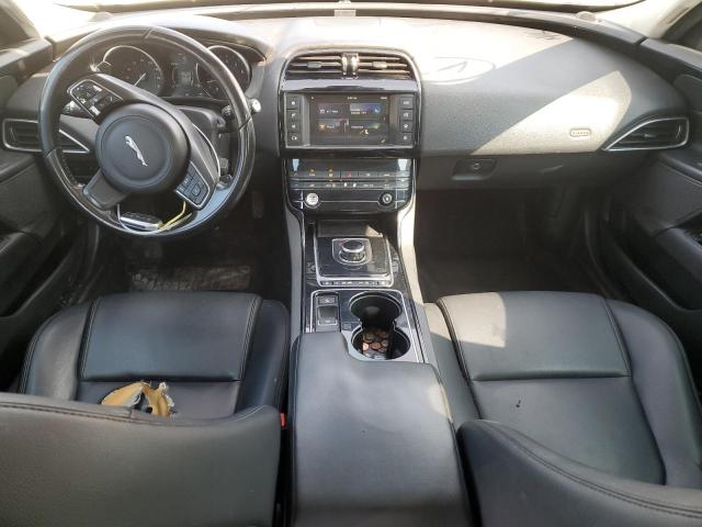 Photo 8 from auction – 2017 JAGUAR XE with VIN SAJAR4BG4HA977175