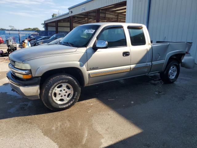CHEVROLET SILVERADO 2002 with VIN 2GCEK19T121395087 - Photo from auction